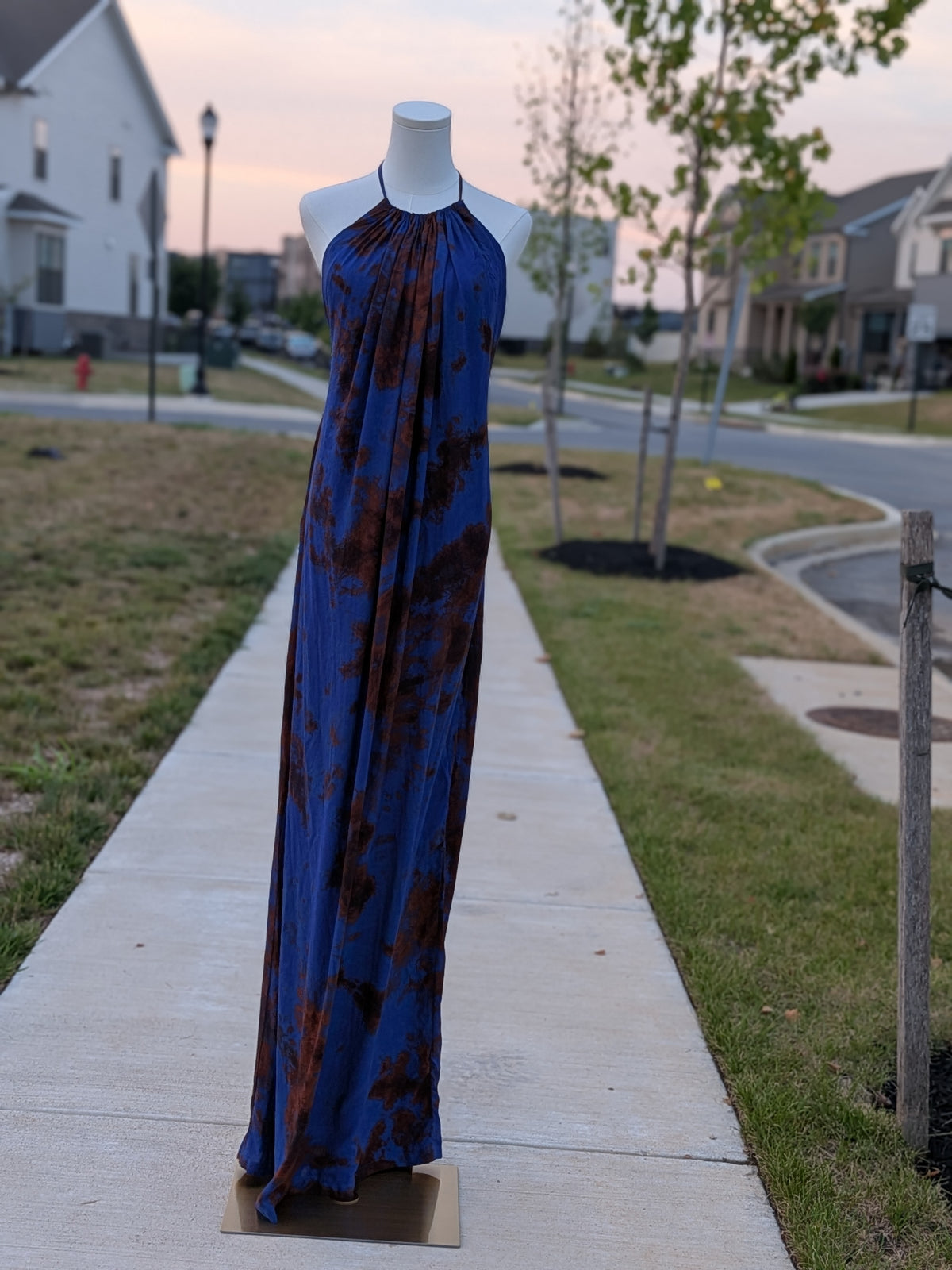 Backless Dera Dress