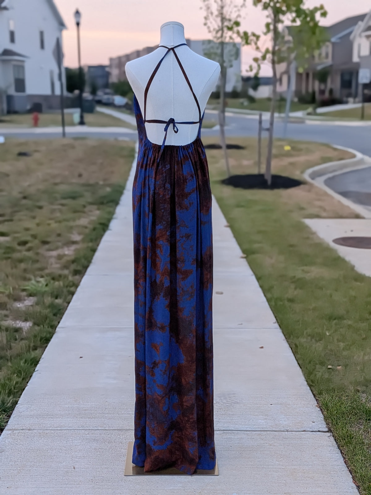 Backless Dera Dress